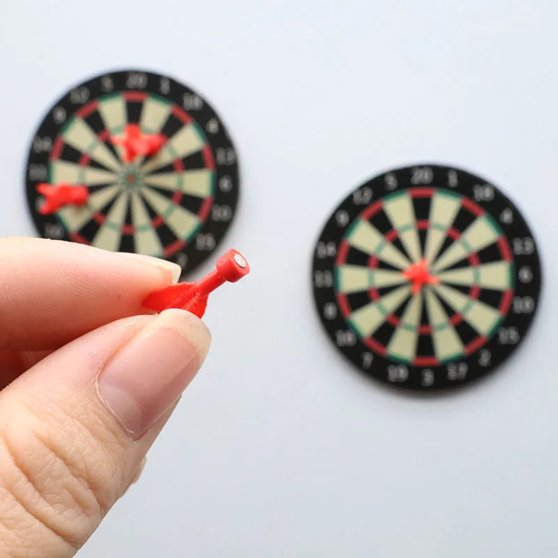 1/6 Mini Dart Game Fridge Magnets Dartboard Suit Pretend Play Home Decor Accessories With Adhesive and Magnetisms Dual-purpose